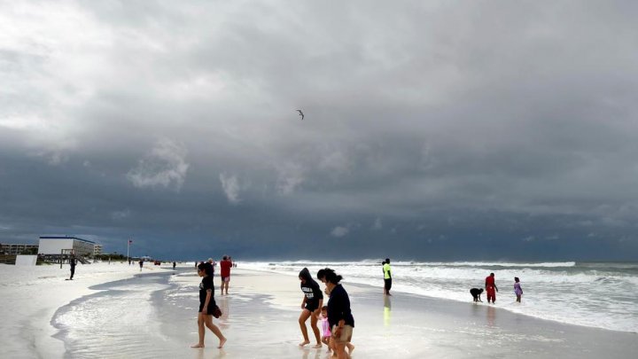 Subtropical Storm Alberto downgraded, brings heavy rainfall to southern US