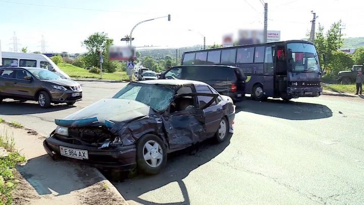 Man, 30, killed, another seriously hospitalized after crash with bus 