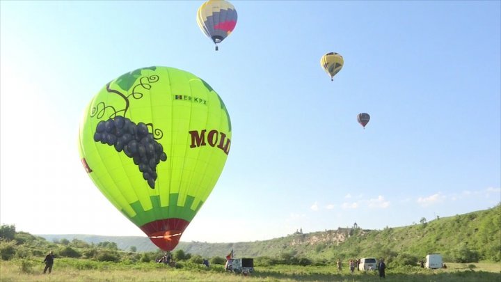 Spectacular hot air balloons in Orhei Vechi sky 