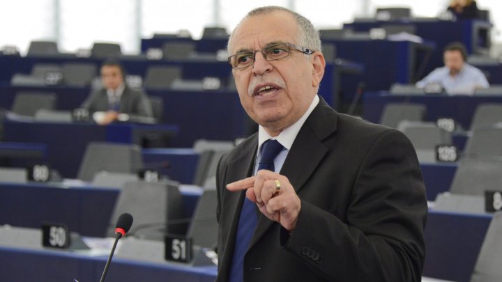 MEP Victor Boştinaru appreciated Filip's Government and warned pro-European parties that EU will not forgive betrayals