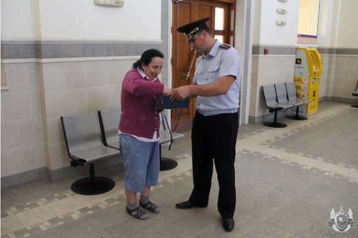 Woman from Tiraspol found a handbag containing 3 000 Euro and 100 USD. What happened to the money (Photo)