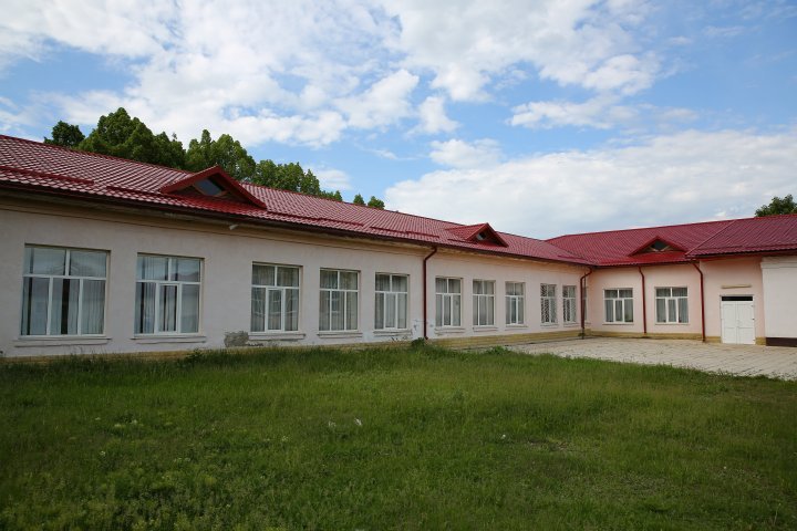 Gymnasium from Săiți village will be repaired, after nearly 90 years since its foundation (PHOTOREPORT)