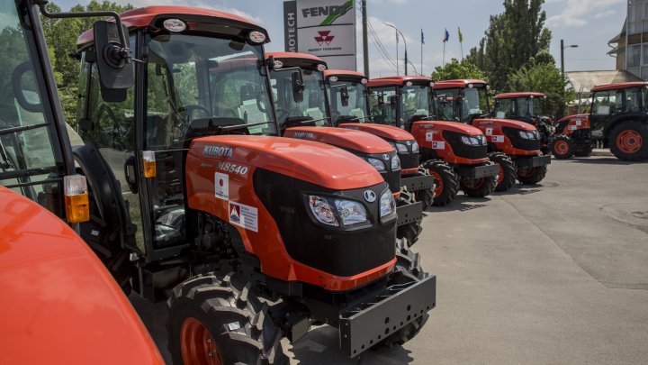 Republic of Moldova received 106 tractors worth 4.5 million USD from Japan (PHOTOREPORT)