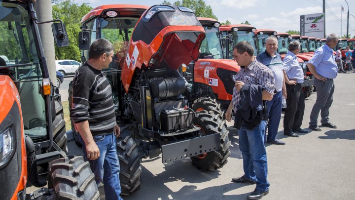 Republic of Moldova received 106 tractors worth 4.5 million USD from Japan (PHOTOREPORT)