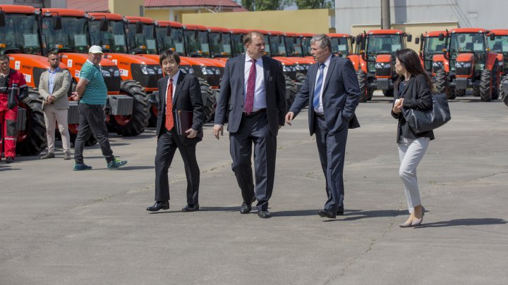 Republic of Moldova received 106 tractors worth 4.5 million USD from Japan (PHOTOREPORT)