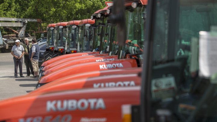 Republic of Moldova received 106 tractors worth 4.5 million USD from Japan (PHOTOREPORT)