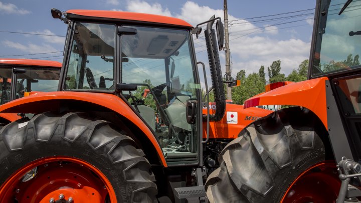 Republic of Moldova received 106 tractors worth 4.5 million USD from Japan (PHOTOREPORT)