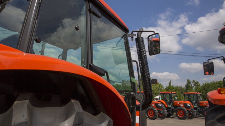 Republic of Moldova received 106 tractors worth 4.5 million USD from Japan (PHOTOREPORT)