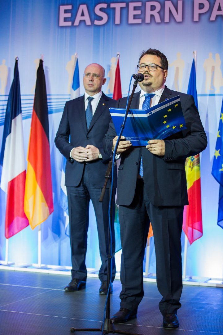 Pavel Filip participated at the reception organized in Chisinau for Europe Day