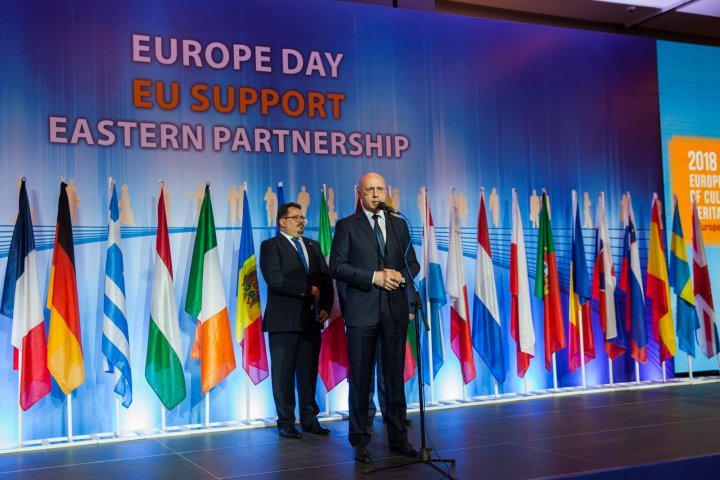 Pavel Filip participated at the reception organized in Chisinau for Europe Day