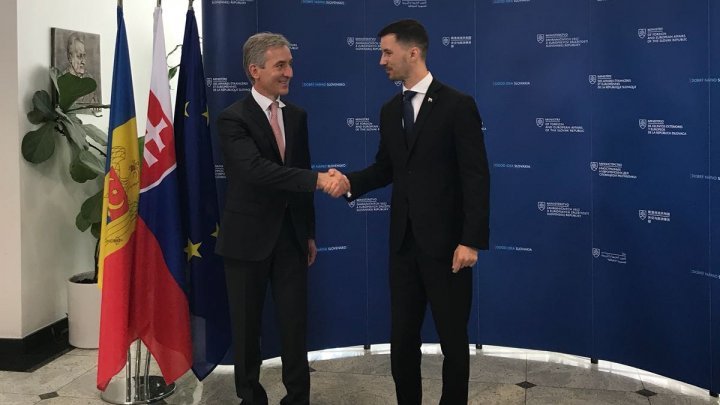 Iurie Leanca held meeting with Lukáš Parízek in Bratislava. What did officials talk about?