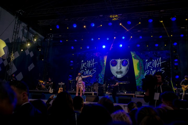 Grand concert held for May 9 in Chisinau. Over 50 000 people came to the event (PHOTOREPORT)
