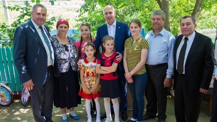 Pavel Filip on International Day of Families: We wish for happy families here, at home