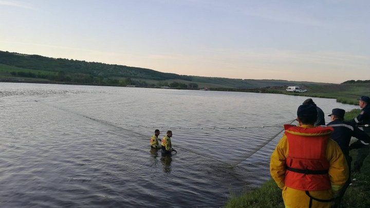 Terrible incident in Pogribeni village. Dead bodies of children who drowned in lake found