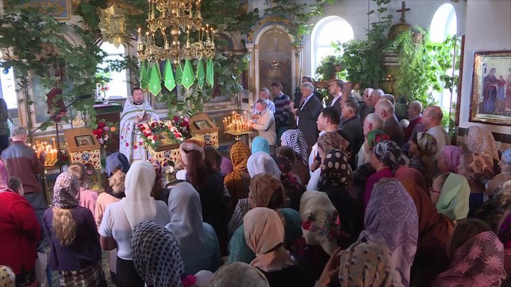 Nisporeni City Day. Hundreds locals visit church to pray for health and peace in country