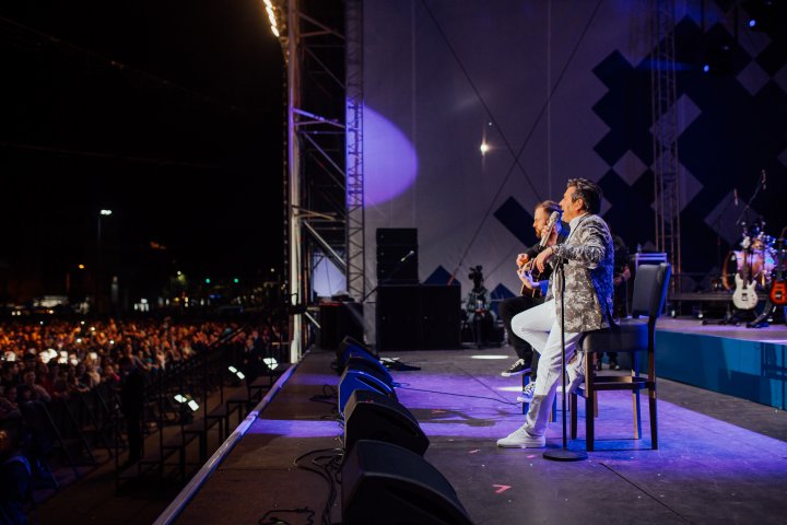 Grand concert held for May 9 in Chisinau. Over 50 000 people came to the event (PHOTOREPORT)