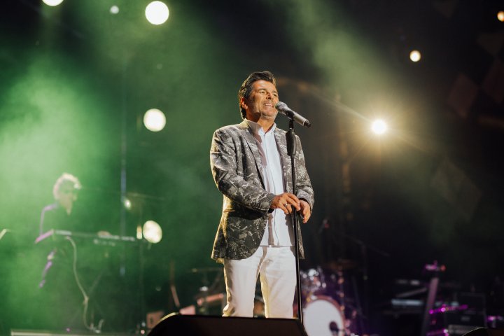 Grand concert held for May 9 in Chisinau. Over 50 000 people came to the event (PHOTOREPORT)