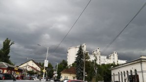PHOTO REPORT. Chisinau storm on photos from social media pages
