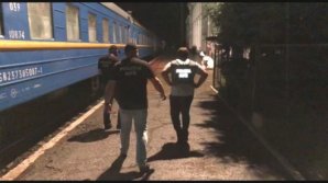 Employees of CFM involved in cigarettes smuggling attempts 