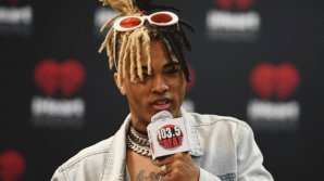 Thousands of fans queued for hours to pay their respect to XXXTentacion 