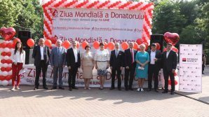 Deputies and employees of Parliament donated blood (PHOTO)