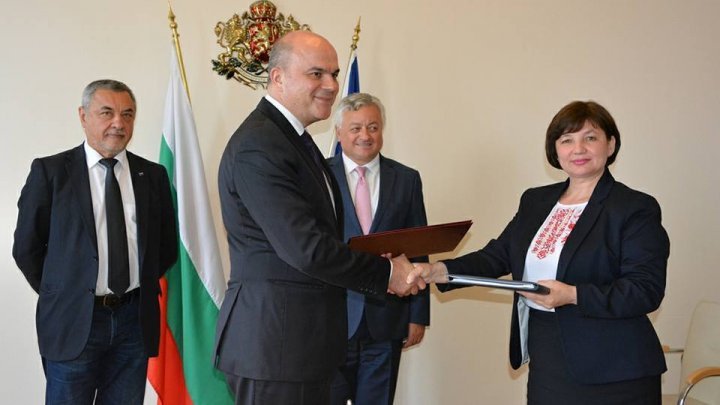 Moldovans to legally work in Bulgaria as agreement signature