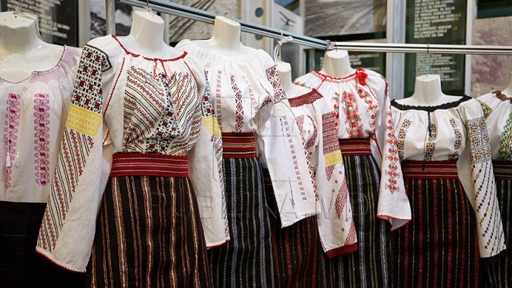 Festival held in Chisinau. Dozens of artists organized a folk costumes parade