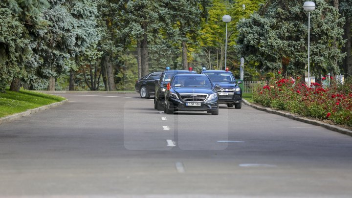 Pavel Filip held meeting with Gjorge Ivanov, the president of Macedonia. What did they discuss about? (PHOTO REPORT)