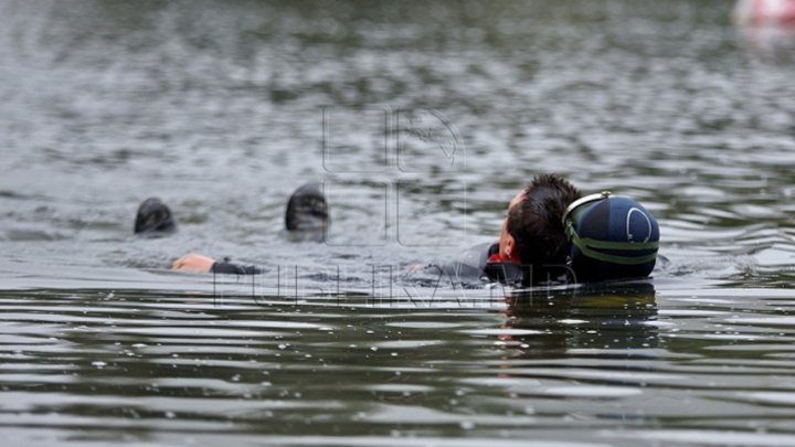 Tragedy in Chisinau. A 16 years old guy has drowned in Valea Trandafirilor Lake