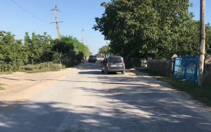 Another road then the one required by people was repaired in village from Floresti. Gaburici went to check the information