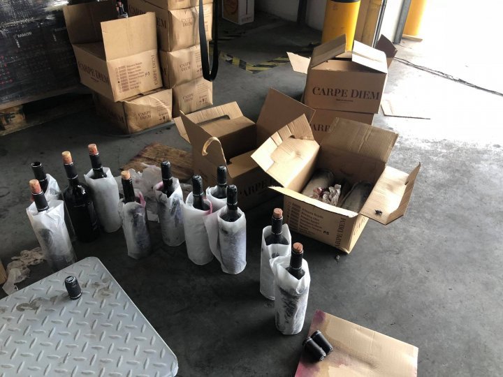 15 thousand premium Moldovan wine worth 60 thousand USD got frozen in Chinau (PHOTO)