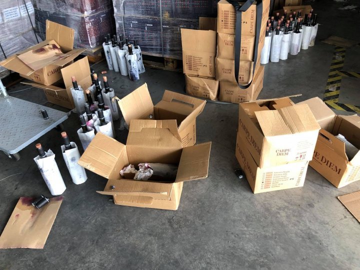 15 thousand premium Moldovan wine worth 60 thousand USD got frozen in Chinau (PHOTO)