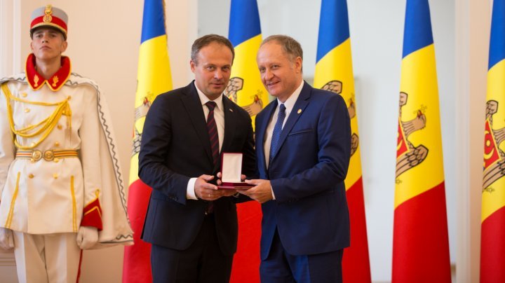 24 people from Moldova received medal of honor today (PHOTO)