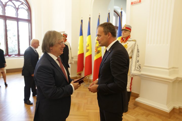 24 people from Moldova received medal of honor today (PHOTO)