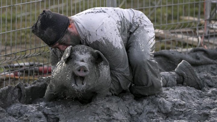 No pain no gain. Extreme obstacles racing was organized in Chisinau 