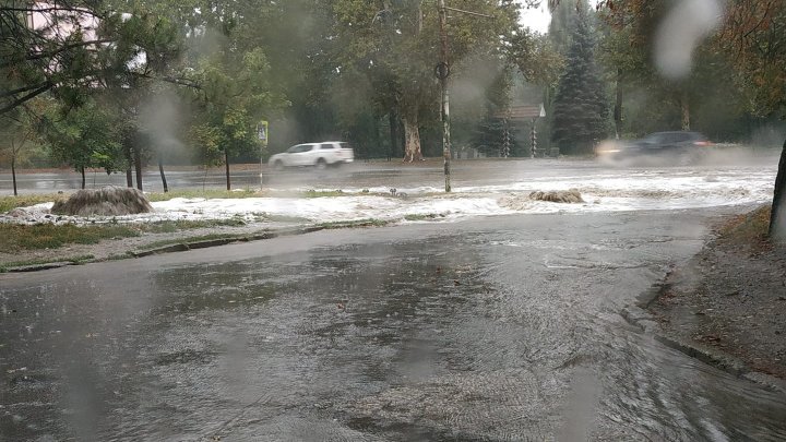 It rains heavily in Chisinau! INP comes up with recommendations (PHOTO/VIDEO)