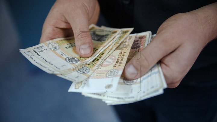 MAN OBLIGATED to pay an Illegal Customs Taxes RECEIVED MONEY BACK