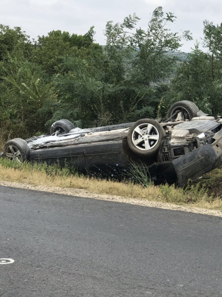 Presidential state cars involved in grave accident on Straseni-Calarasi road. President Igor Dodon transported to hospital (VIDEO/PHOTO)