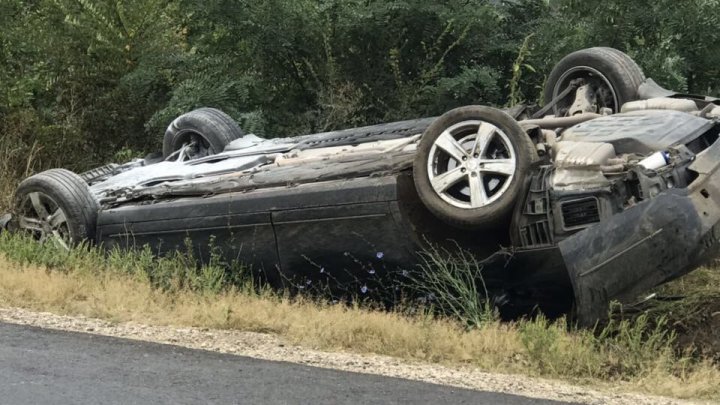 Presidential state cars involved in grave accident on Straseni-Calarasi road. President Igor Dodon transported to hospital (VIDEO/PHOTO)