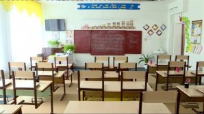 Floresti teachers request support of Parliament Speaker for modernization of educational process