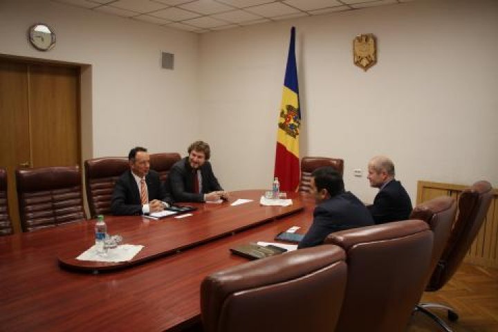 Chiril Gaburici and new chief of OSCE Mission to Moldova Claus Neukirch plead for further dialogue on the Transnistrian settlement process