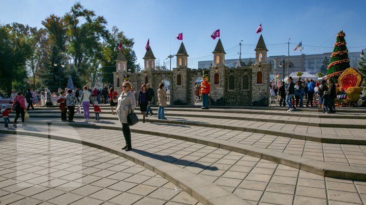 City Hall reacted on illegally installed decorations from Cathedral Square