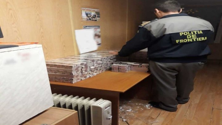 Cigarette smuggling on Chisinau-Iasi-Bucharest train. Where they were hidden