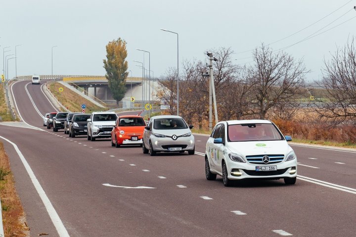  14 enthusiasts who tested nine electric and hybrid cars returned home. What do they say