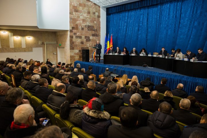 Pavel Filip and Government team met officials, businessmen and citizens of Donduseni