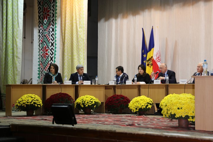 Minister Alexandru Jizdan attended Government meeting at Sangerei district