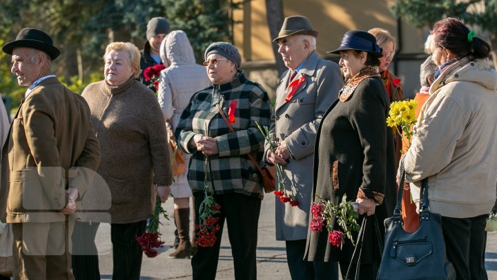 101 years have passed since October revolution. An event was organized in Chisinau (PHOTO REPORT)