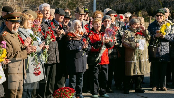 101 years have passed since October revolution. An event was organized in Chisinau (PHOTO REPORT)