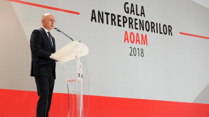 Prime Minister Pavel Filip at MBA Gala: We managed to make reforms and people to feel good