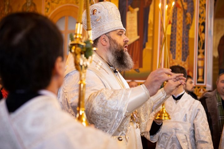 Christmas holiday at Curchi Monastery. The event was also attended by DPM leader, Vlad Plahotniuc